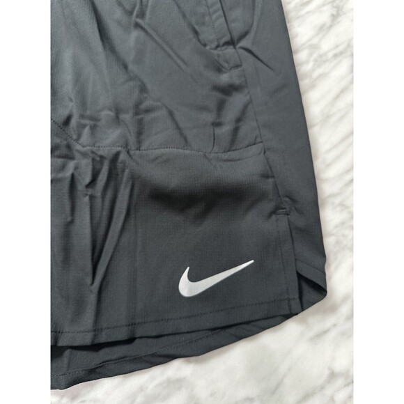 Nike Dri-Fit 7" Stride Running racing Shorts Mens XXL Black DM4761-010 NEW - Picture 3 of 8